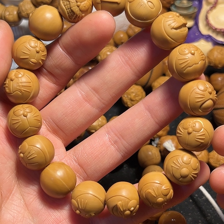 橄榄核手串/手链猴头哆啦A梦