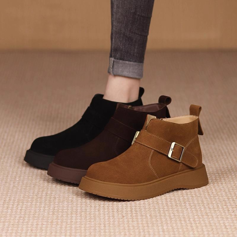 2025秋冬季新款百搭舒适复古短靴