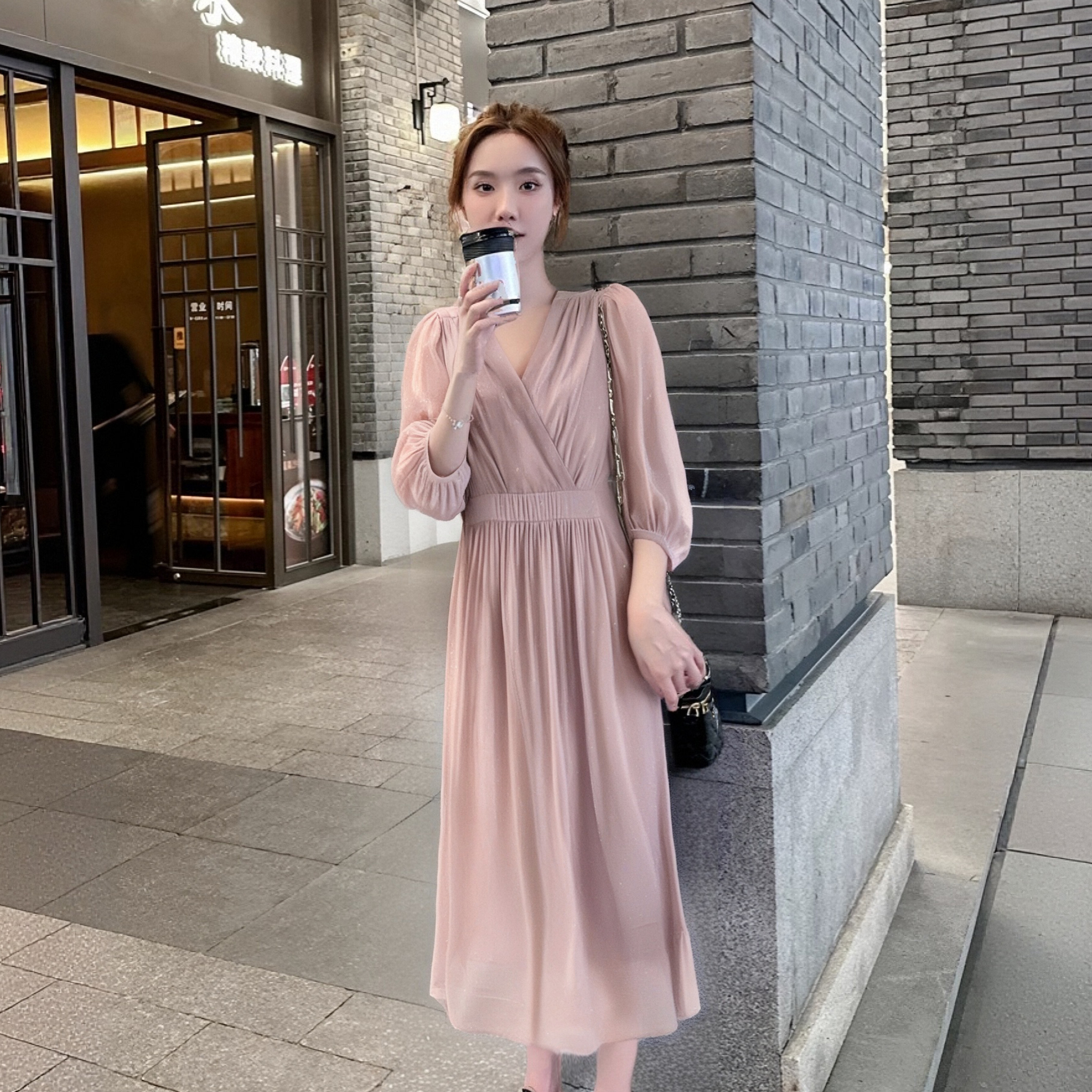 【有里布】紫V领2025夏季新款时尚气质宽松显瘦中长款连衣裙D2138