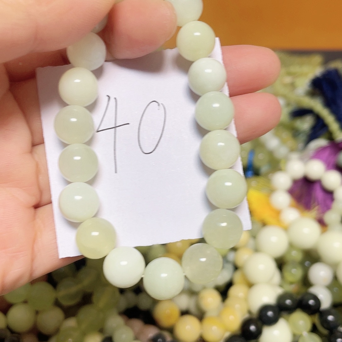 未镶嵌蛇纹石玉手链