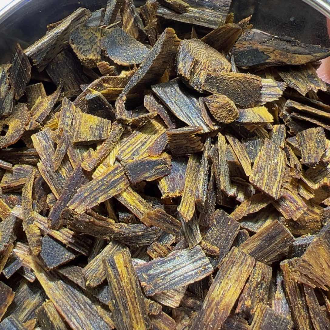 沉香手把件隔****子沉香奇楠乌身圆叶沉水碎料30克