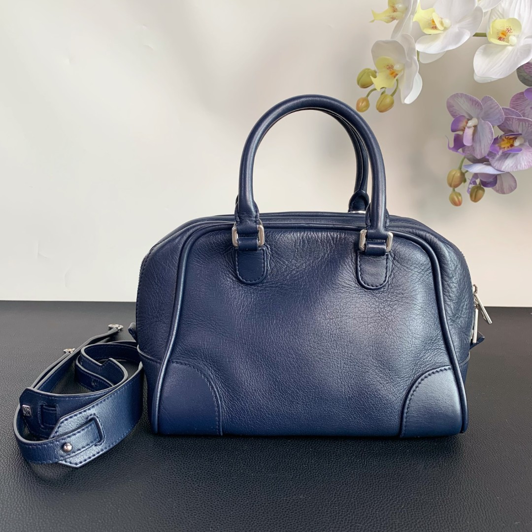 95新 LOEWE/罗意威 【98新】loewe amanzona cube手袋