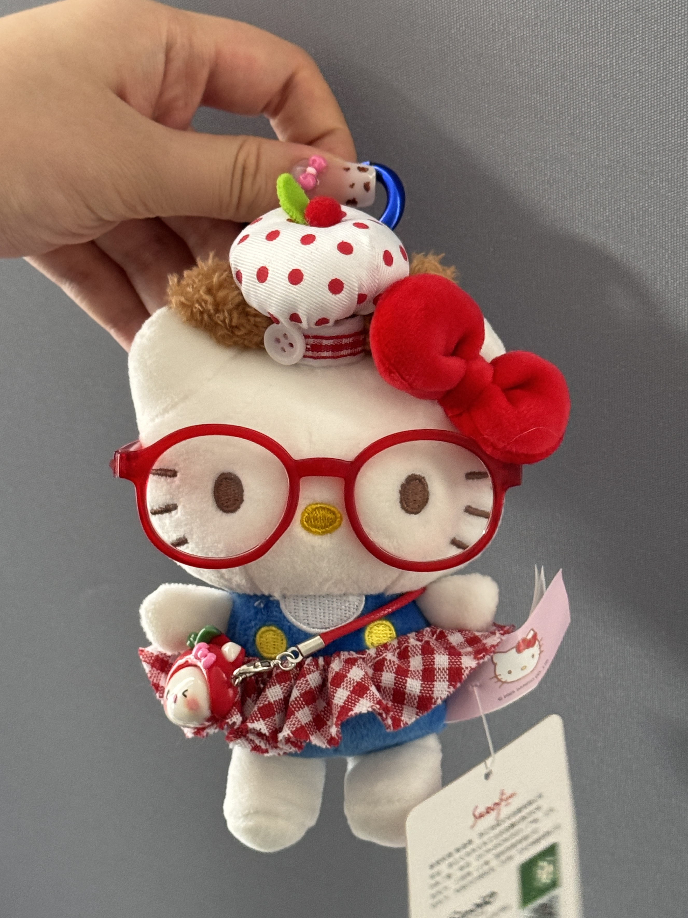 正版hello kitty包包挂件苹果甜心可爱卡通包挂饰