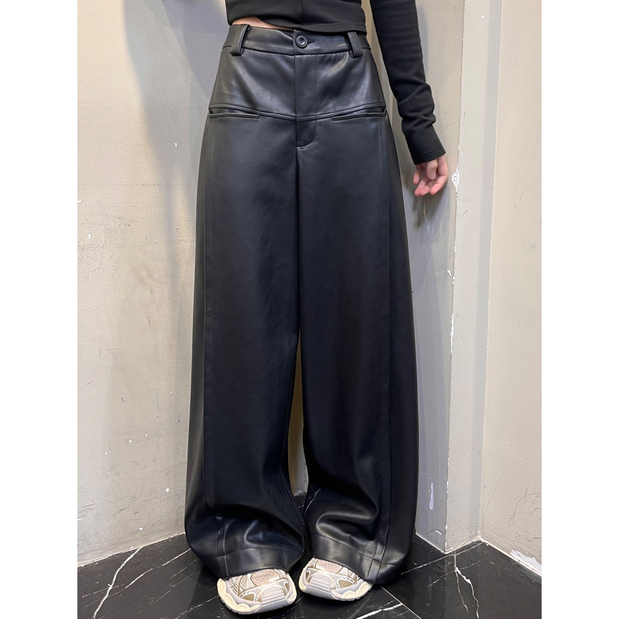 范范与凡凡【抓绒皮裤】2025秋冬垂感显瘦宽松松弛感直筒抓绒拖地裤