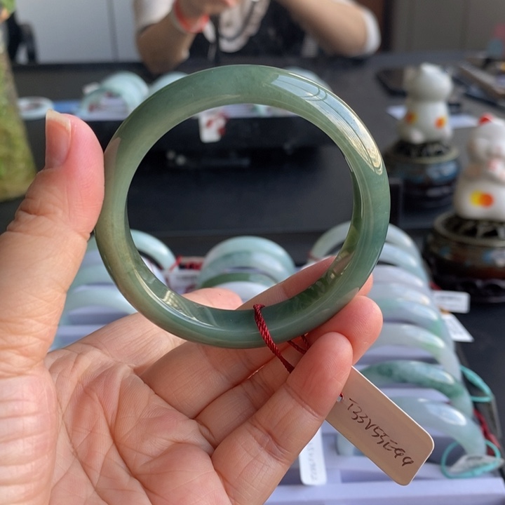 翡翠未镶嵌手镯翡翠手镯