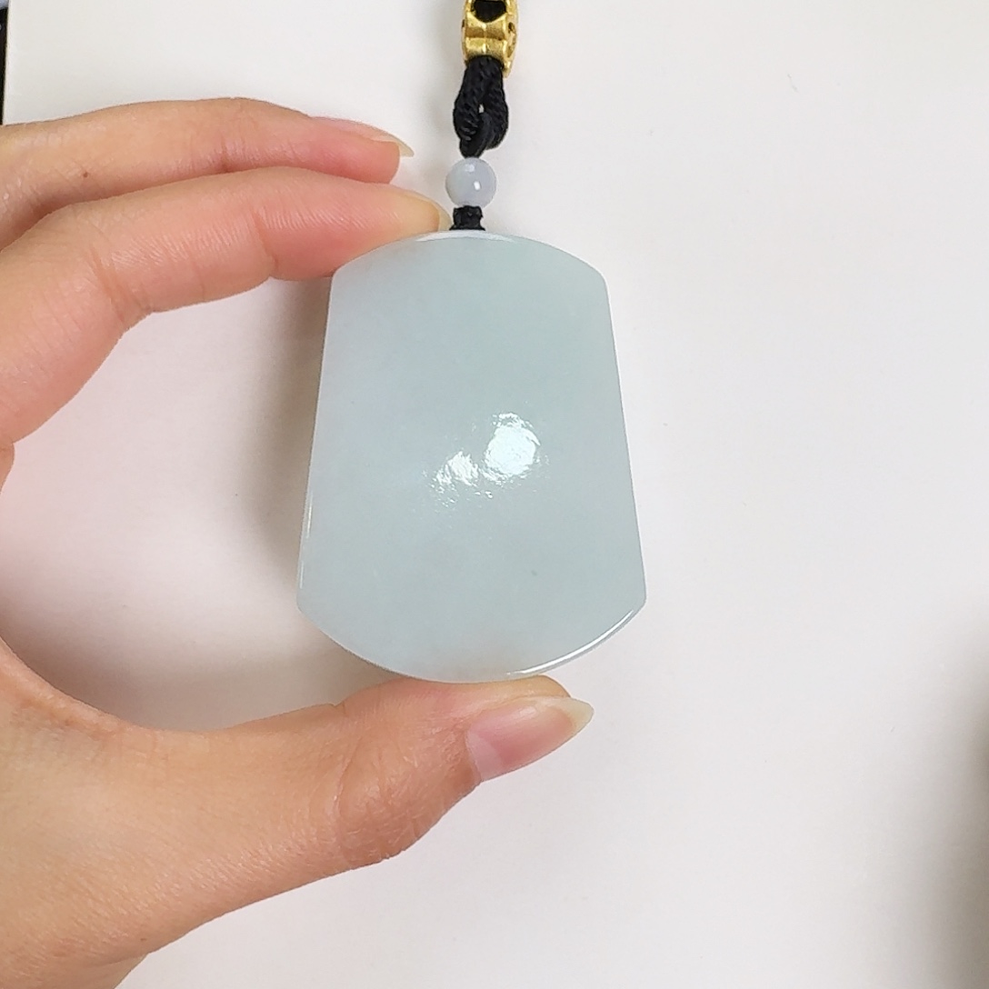 翡翠颈饰未镶嵌绝*无事牌