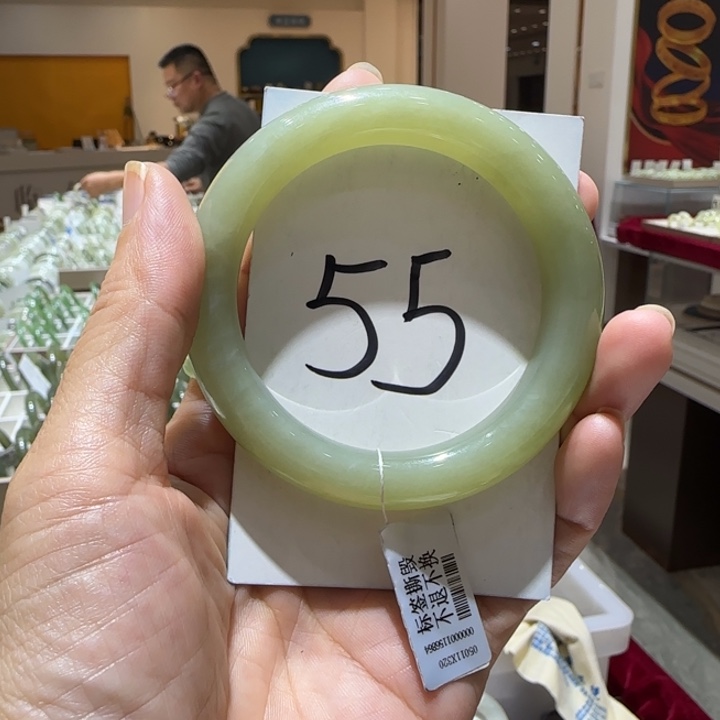 和田玉未镶嵌手镯699