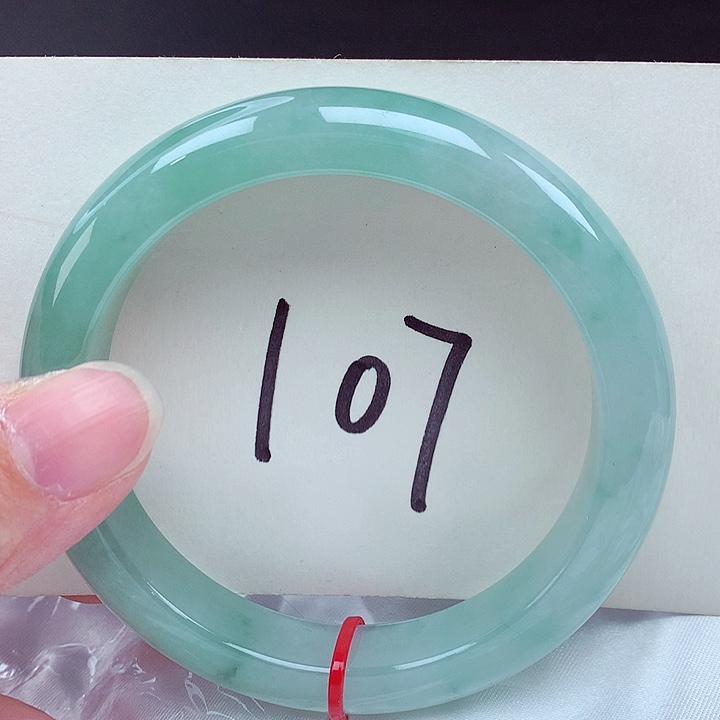 翡翠未镶嵌手镯翡翠