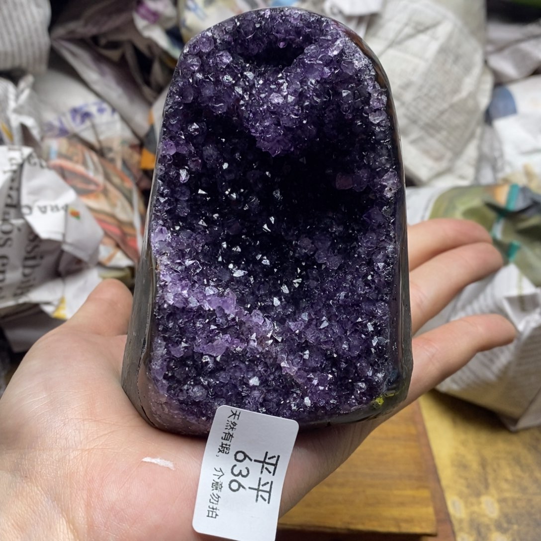 紫晶乌拉圭未镶嵌