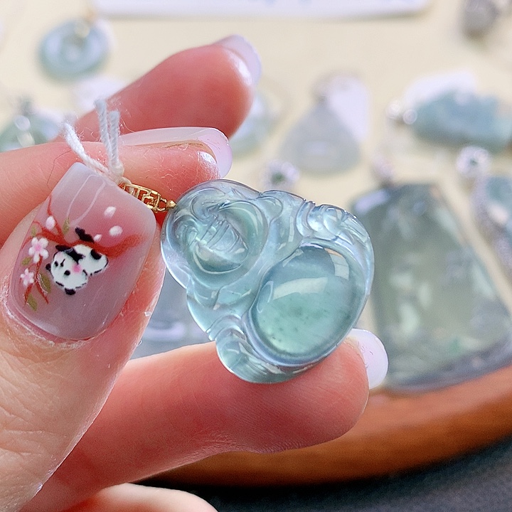 翡翠颈饰18K金镶嵌翡翠