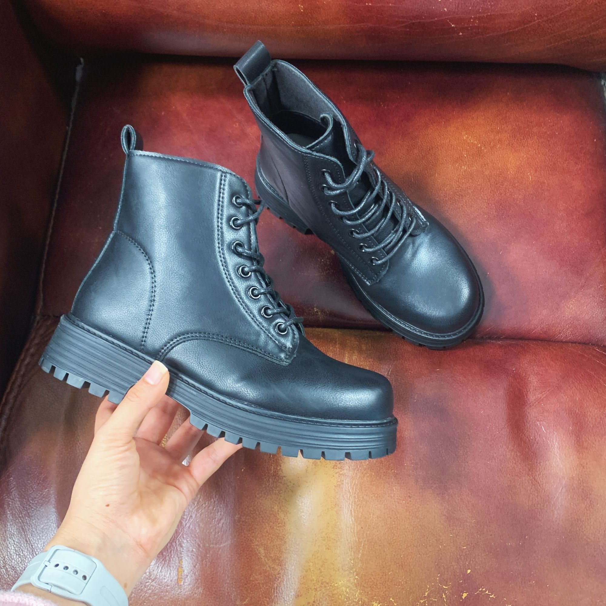 SD8807时尚马丁靴女英伦风2025新款百搭靴子中筒短靴女单靴