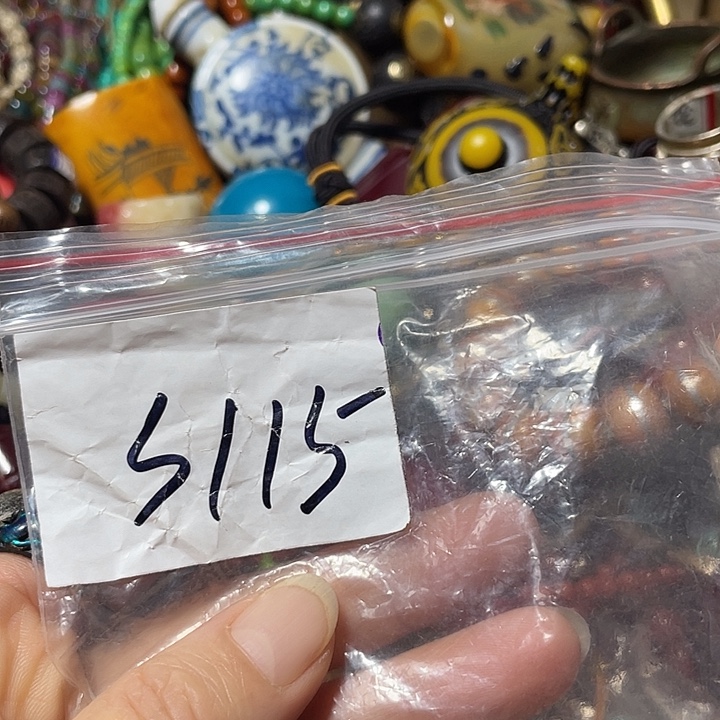 吧***克琉璃/树脂/塑料类