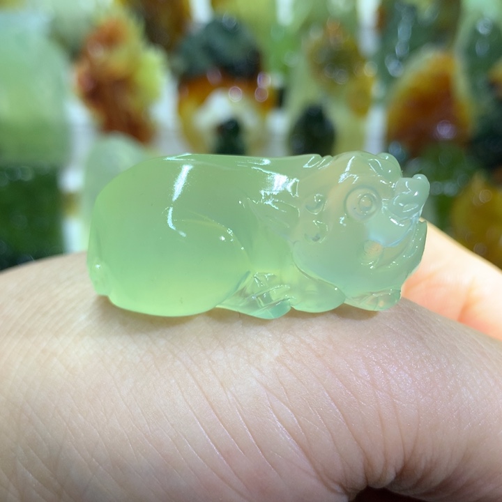 蛇纹石玉珠宝半成品未镶嵌