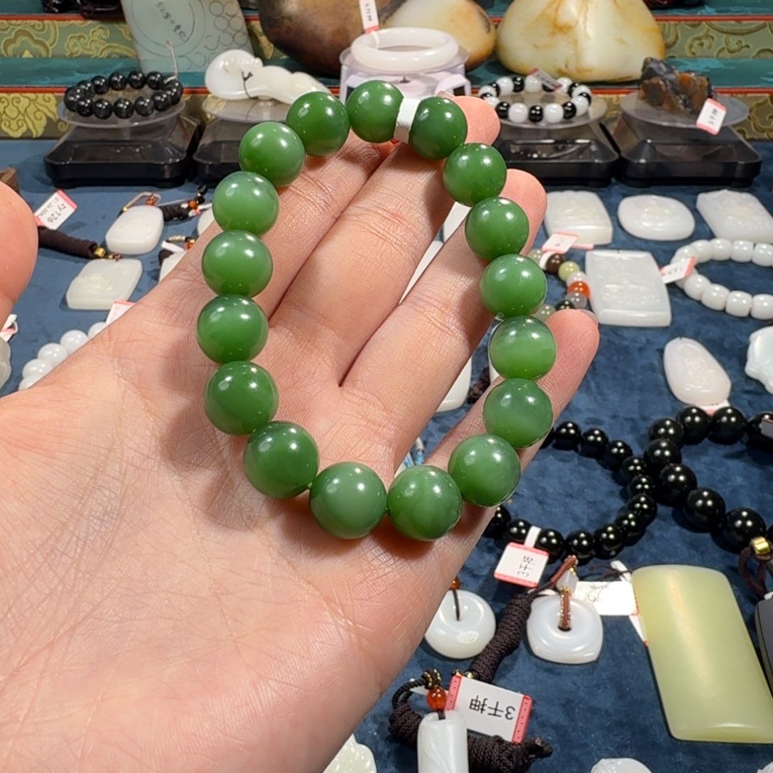 和田玉未镶嵌手串