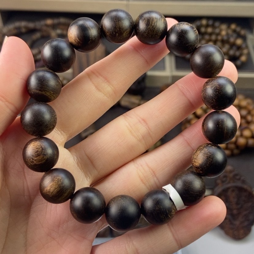 【闪购商品】沉香手串九*猫越南芽庄白棋留疤玉化