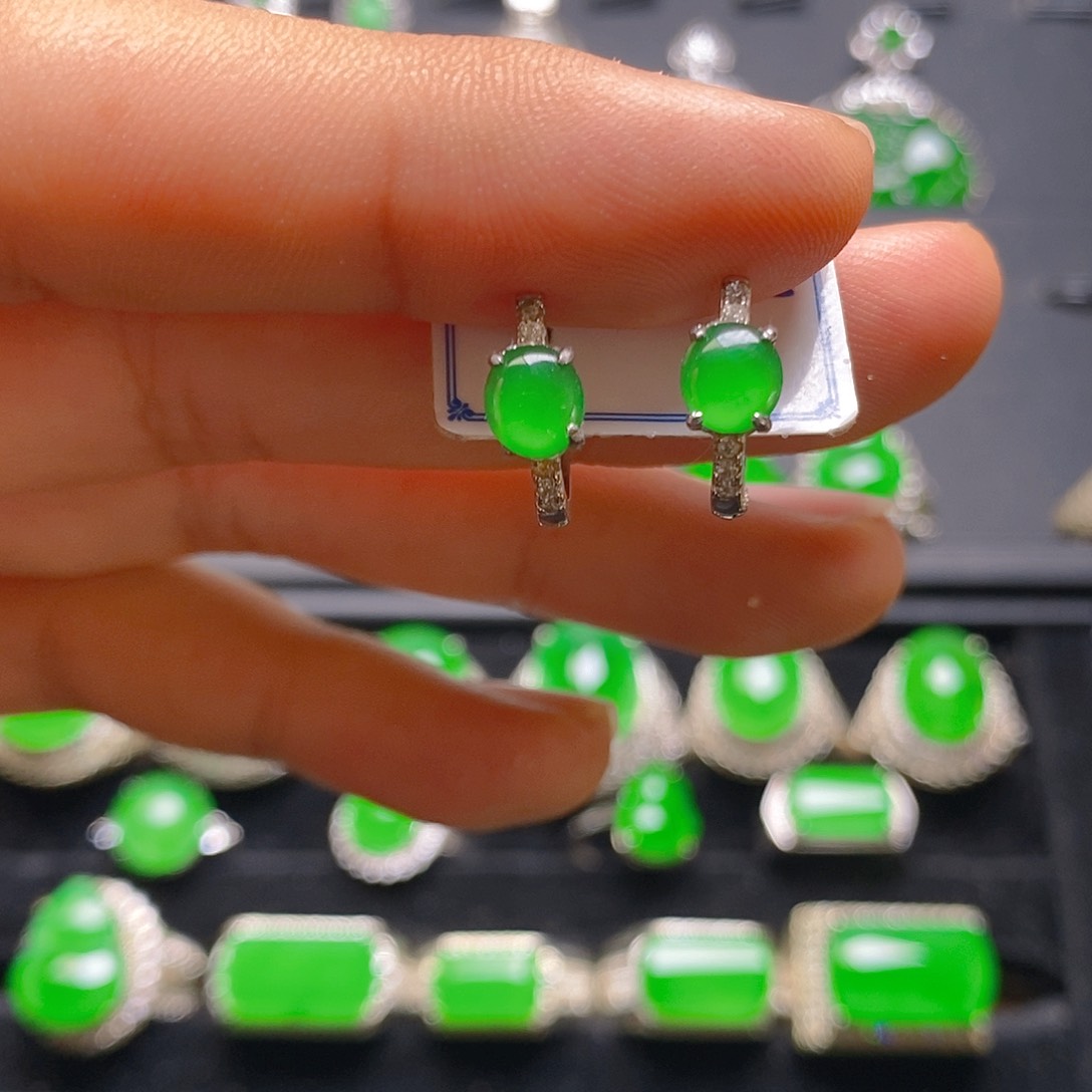 银S925镶嵌翡翠耳饰耳饰