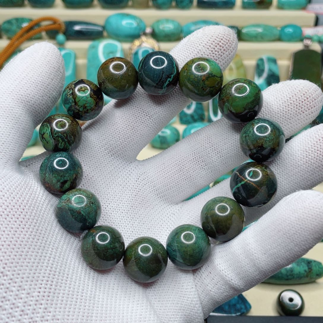 未镶嵌绿松石珠宝奇石