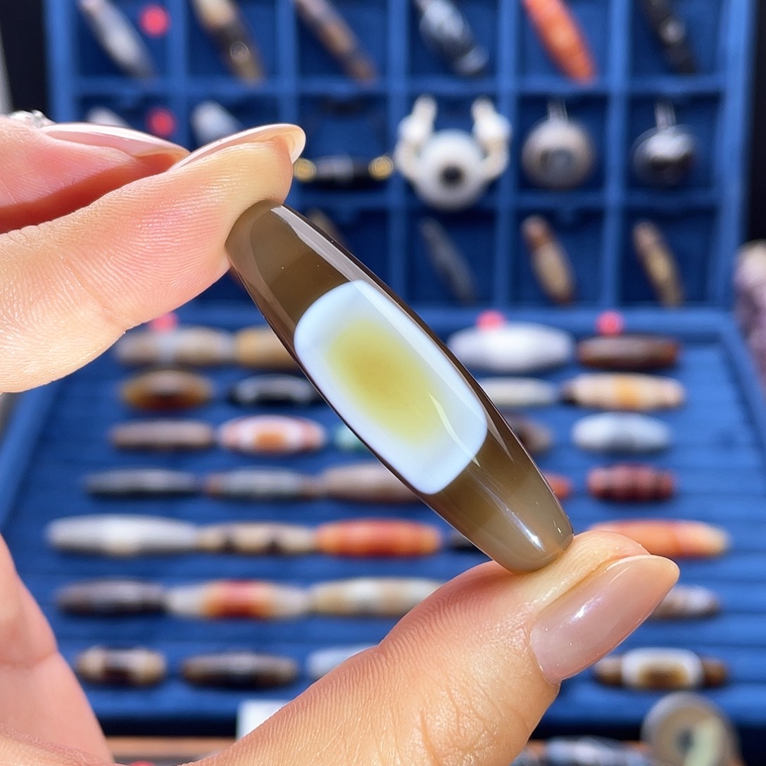 玛瑙/玉髓未镶嵌珠宝半成品