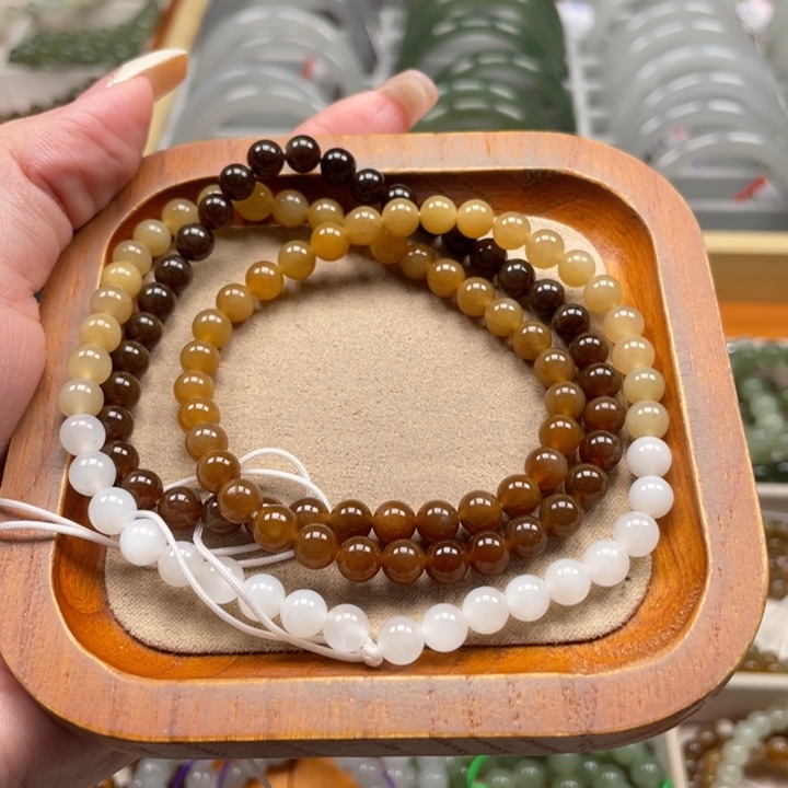 和田玉未镶嵌珠串6mm