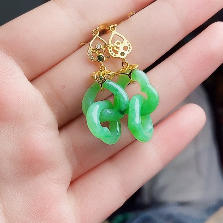 翡翠银S925镶嵌颈饰多样性