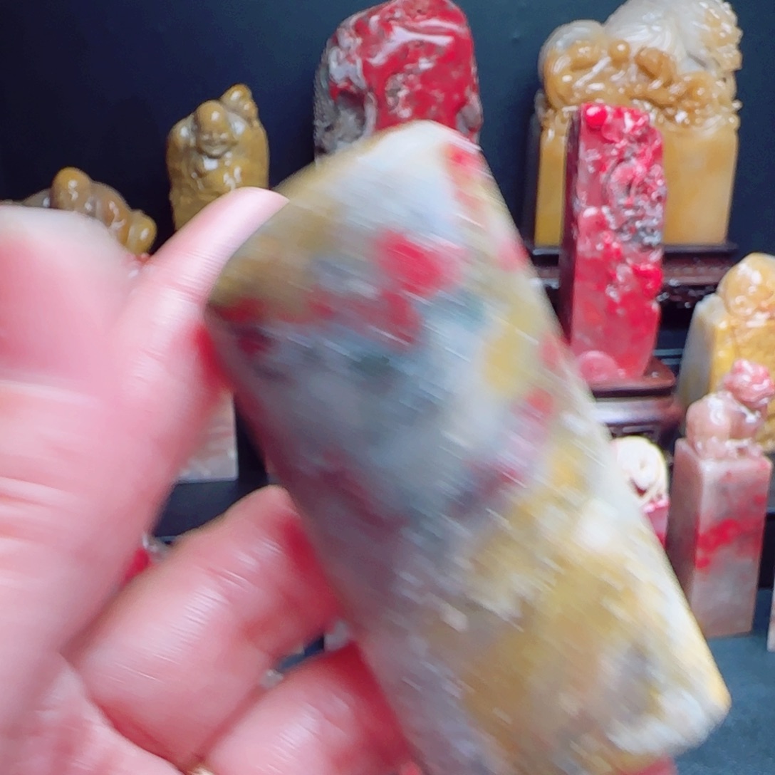 昌化石昌化鸡血石