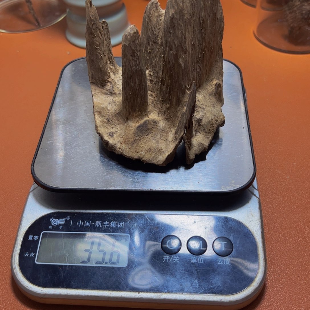 沉香手把件老****^沉香国香野料