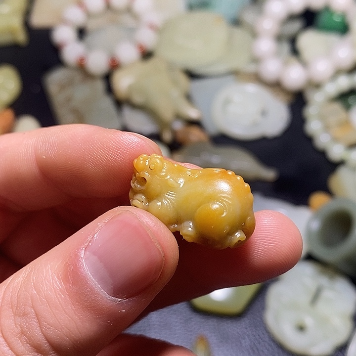 和田玉（糖玉）未镶嵌颈饰