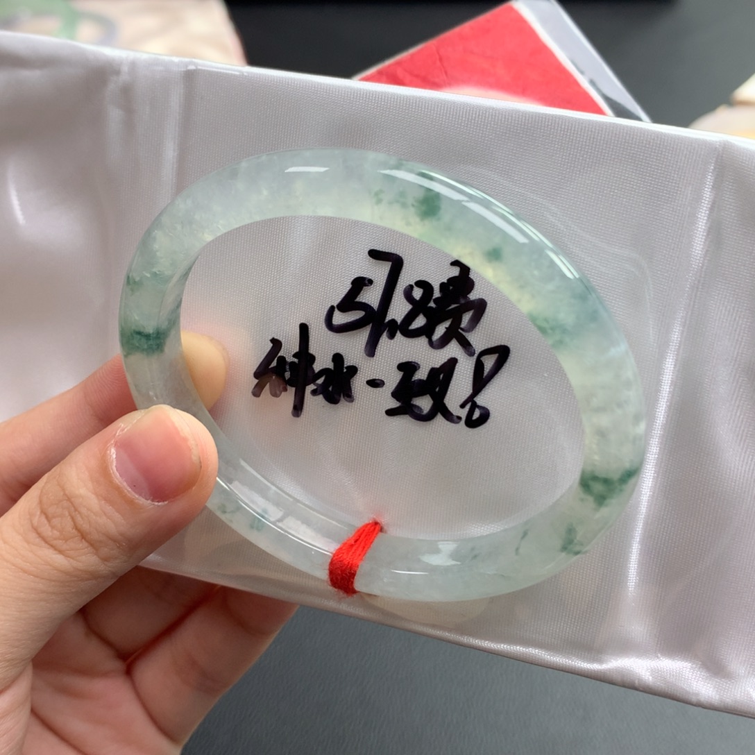 翡翠未镶嵌手镯2号贵妃