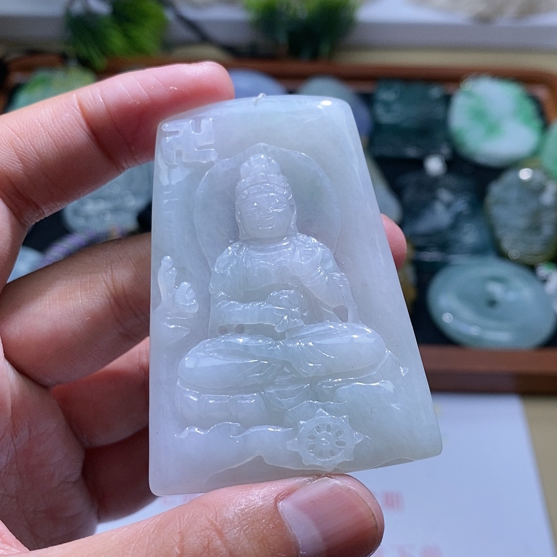 【闪购商品】翡翠颈饰未镶嵌观音