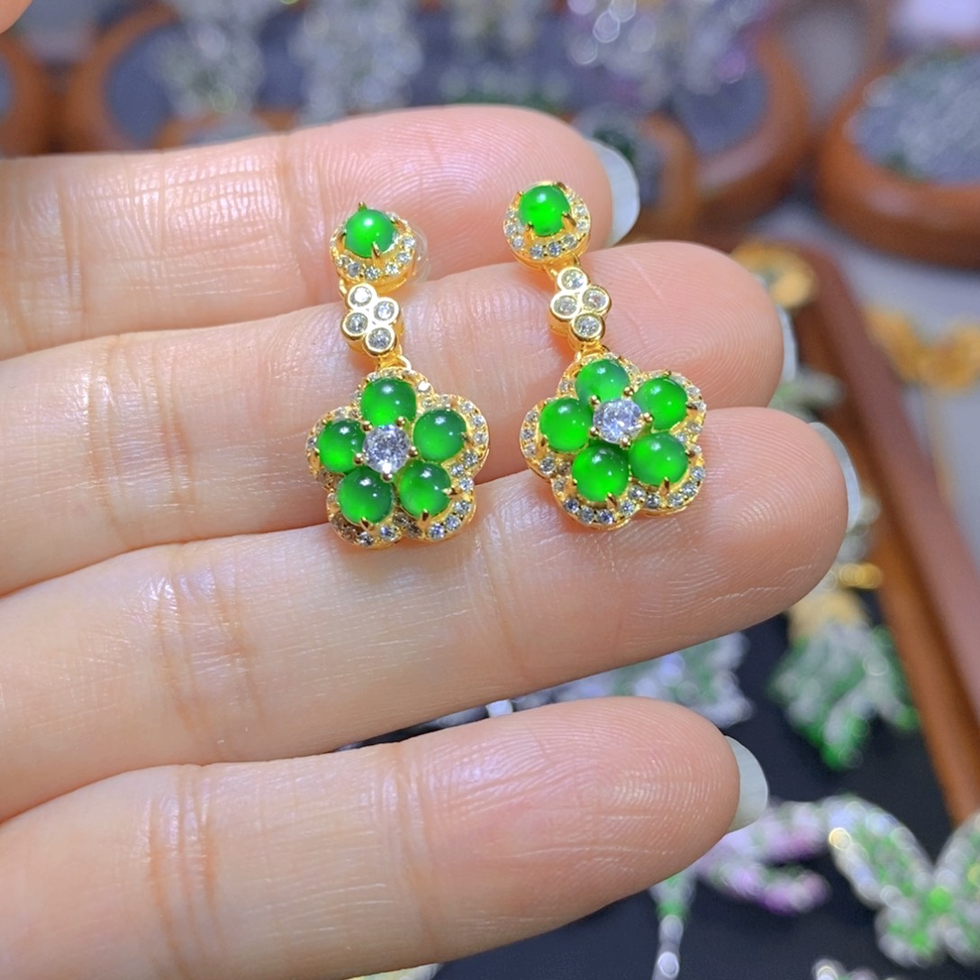 翡翠颈饰银S925镶嵌天然翡翠