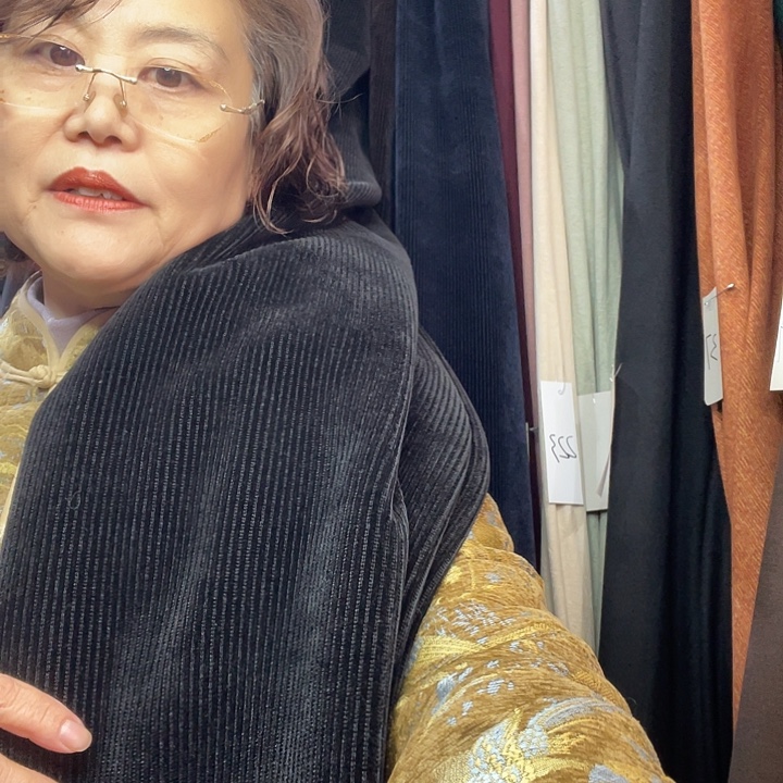 黑色条绒加绒1.1米面料