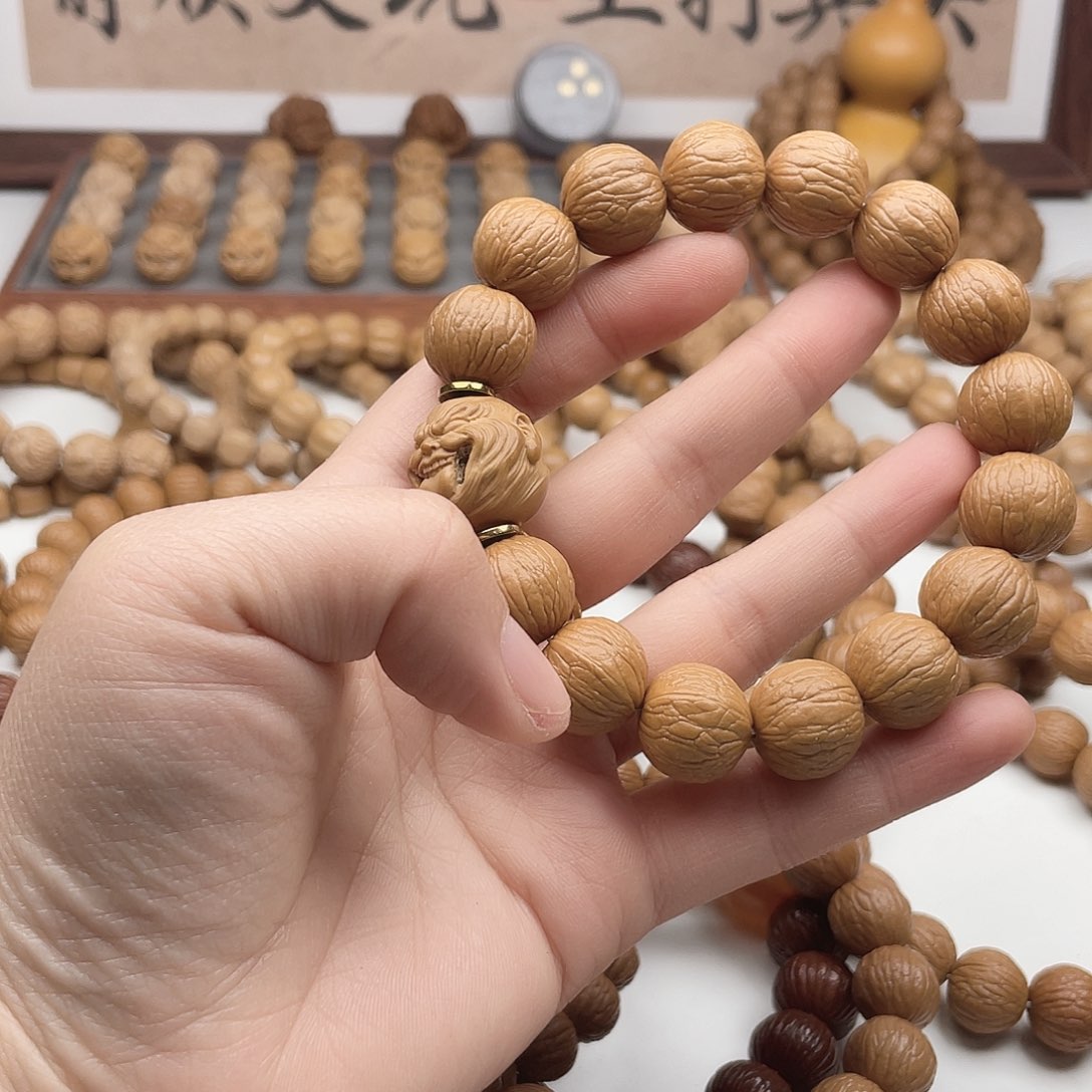 猴头核桃吊坠A****叶猴头