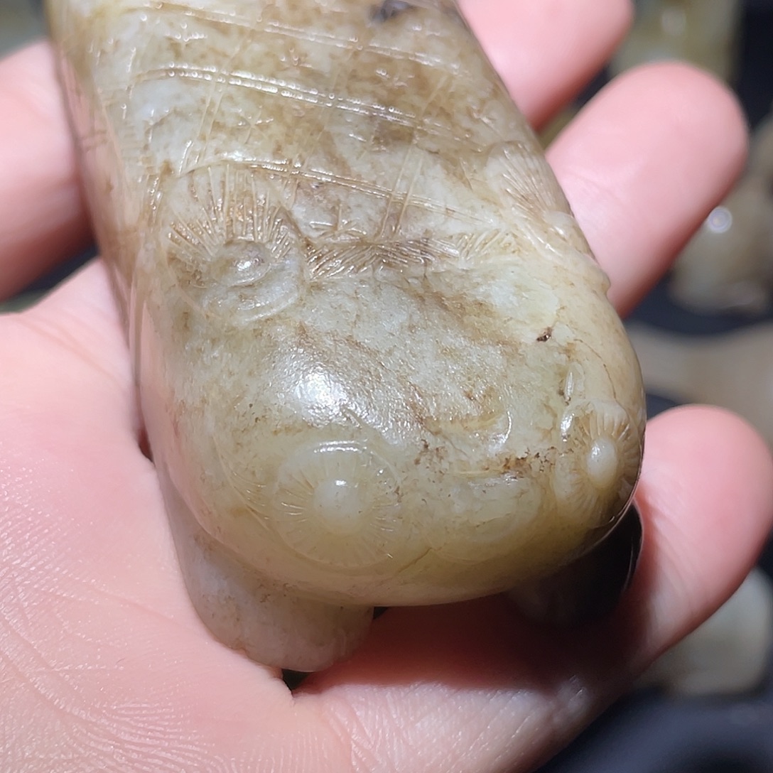 小***珍和田玉（糖玉）未镶嵌颈饰