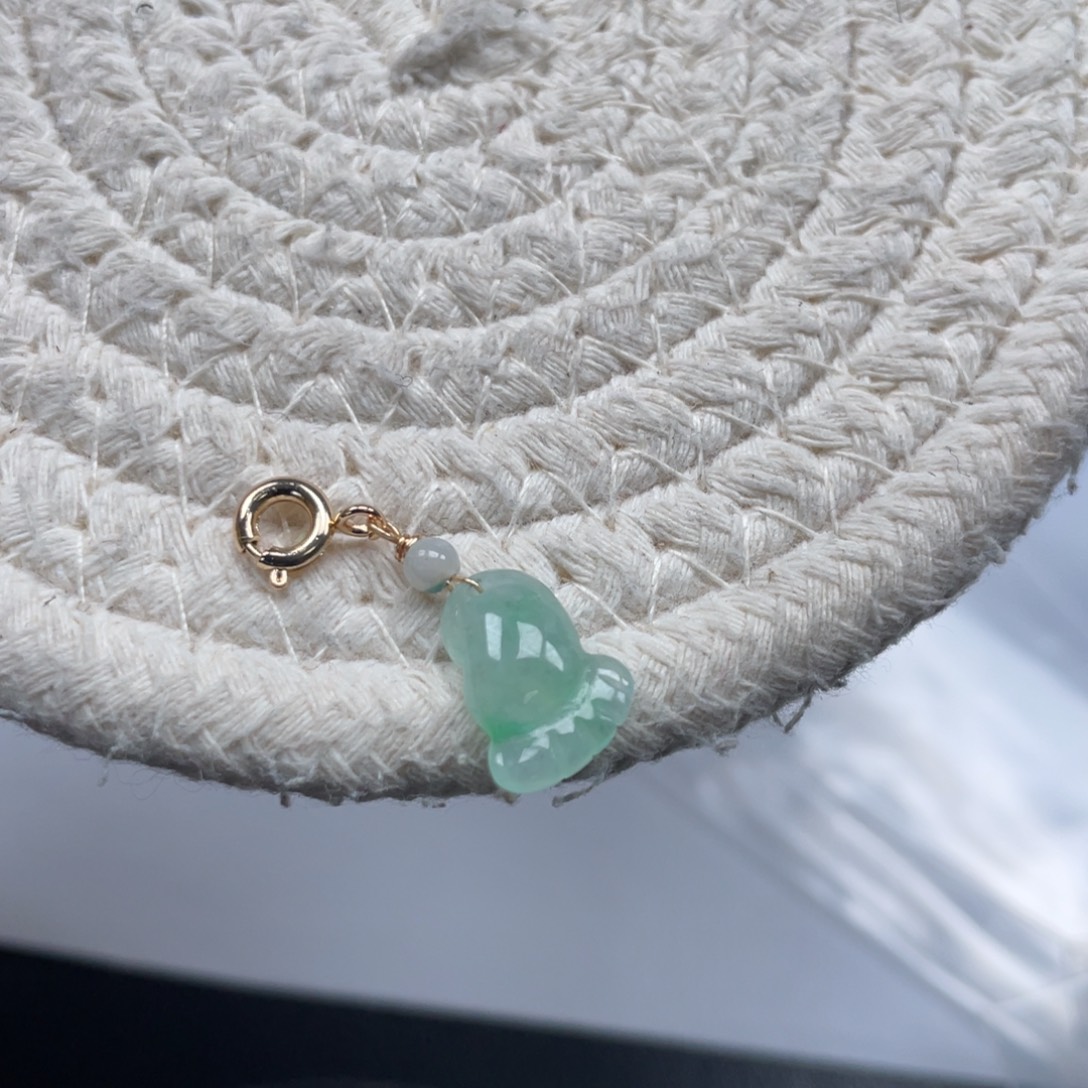 翡翠未镶嵌颈饰天然A货缅甸翡翠