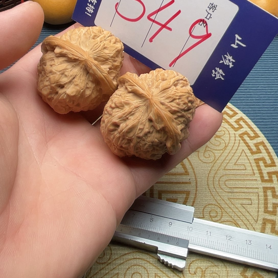 冬***斯文玩核桃闪电购349