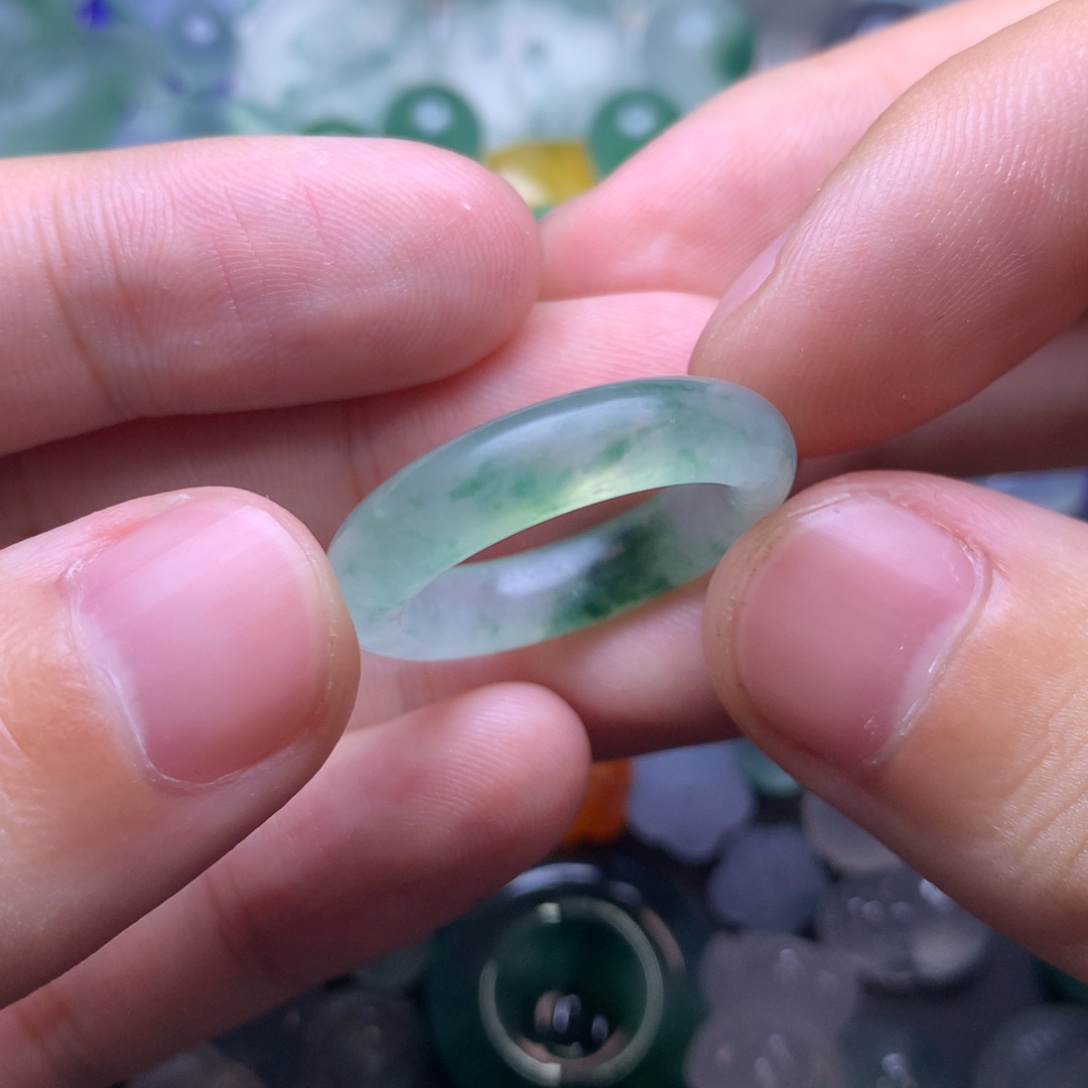 定制翡翠未镶嵌挂件