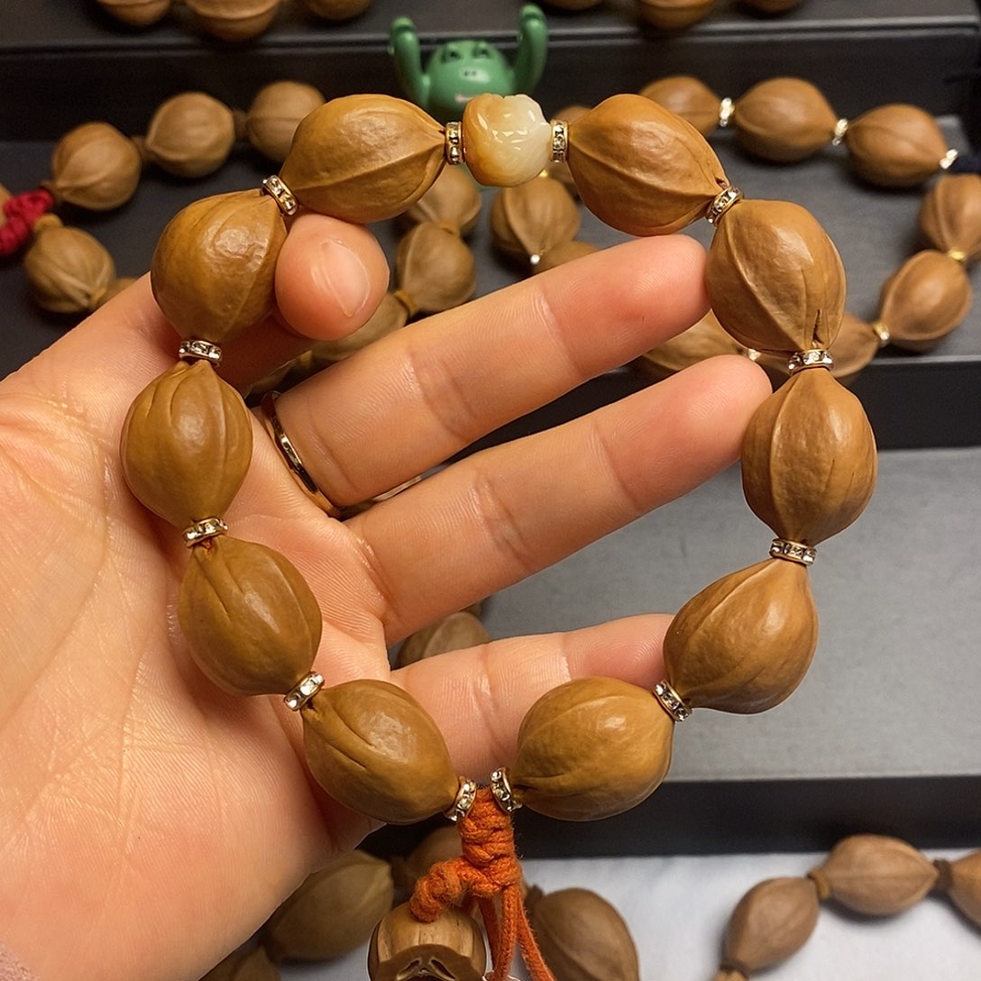 橄榄核手串/手链?****沦梅林铁核18/24左右（去霜）