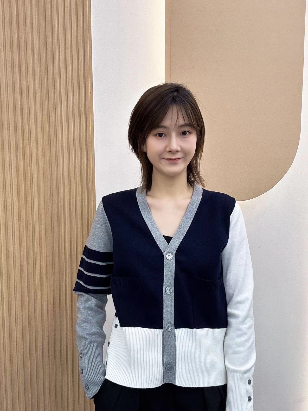 拼色单排扣开衫V领四杠长袖软糯撞色针织衫6011