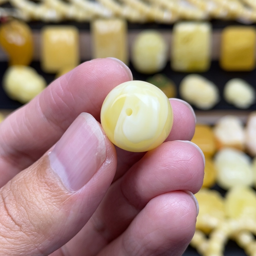 琥珀未镶嵌裸石琥珀蜜蜡