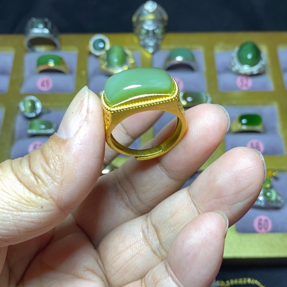 和田玉（碧玉）戒指未镶嵌