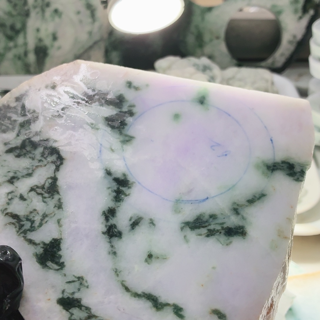 翡翠未镶嵌颈饰边角料