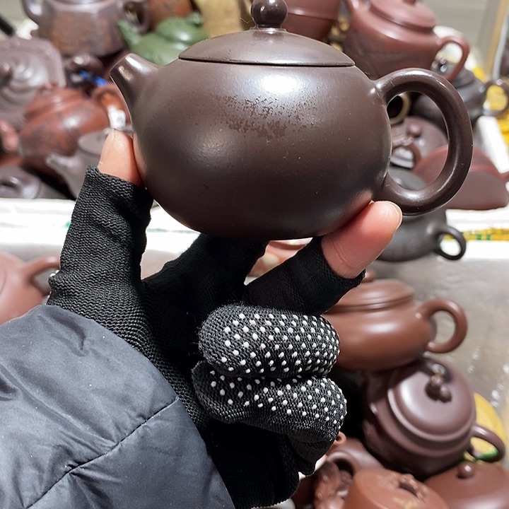 紫砂茶壶微瑕微笑