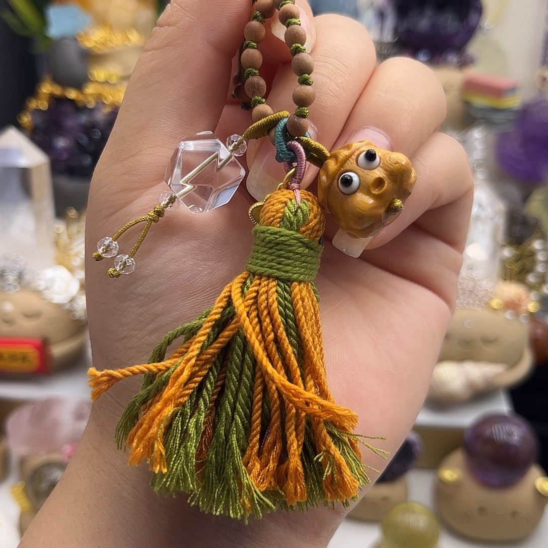 未镶嵌颈饰水晶月*潆补差60