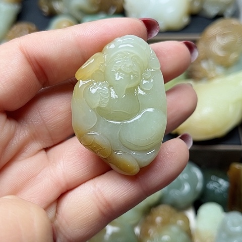 颈饰未镶嵌和田玉