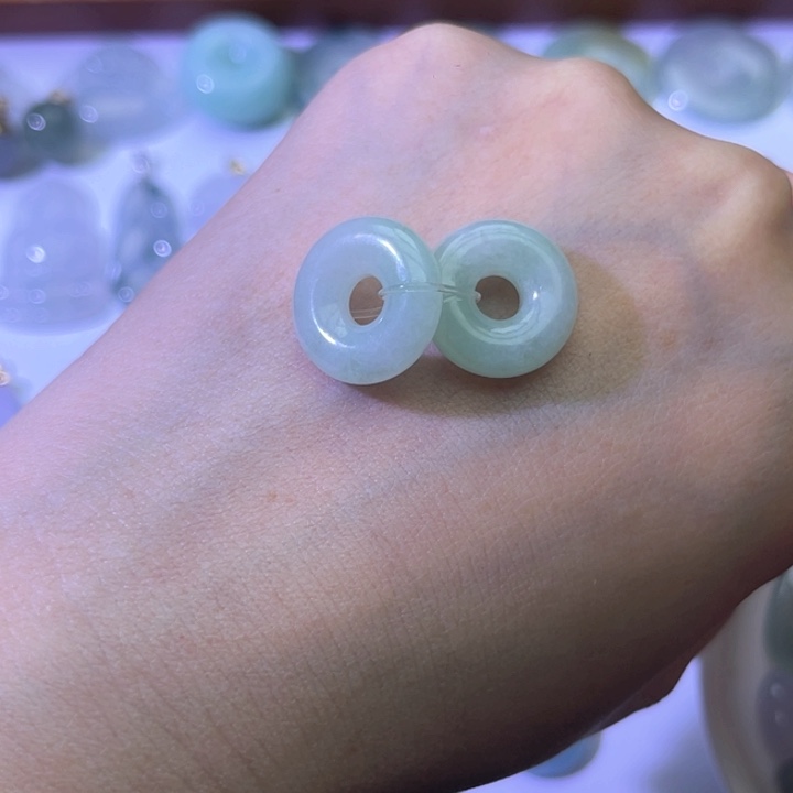 翡翠耳饰未镶嵌甜甜圈一对