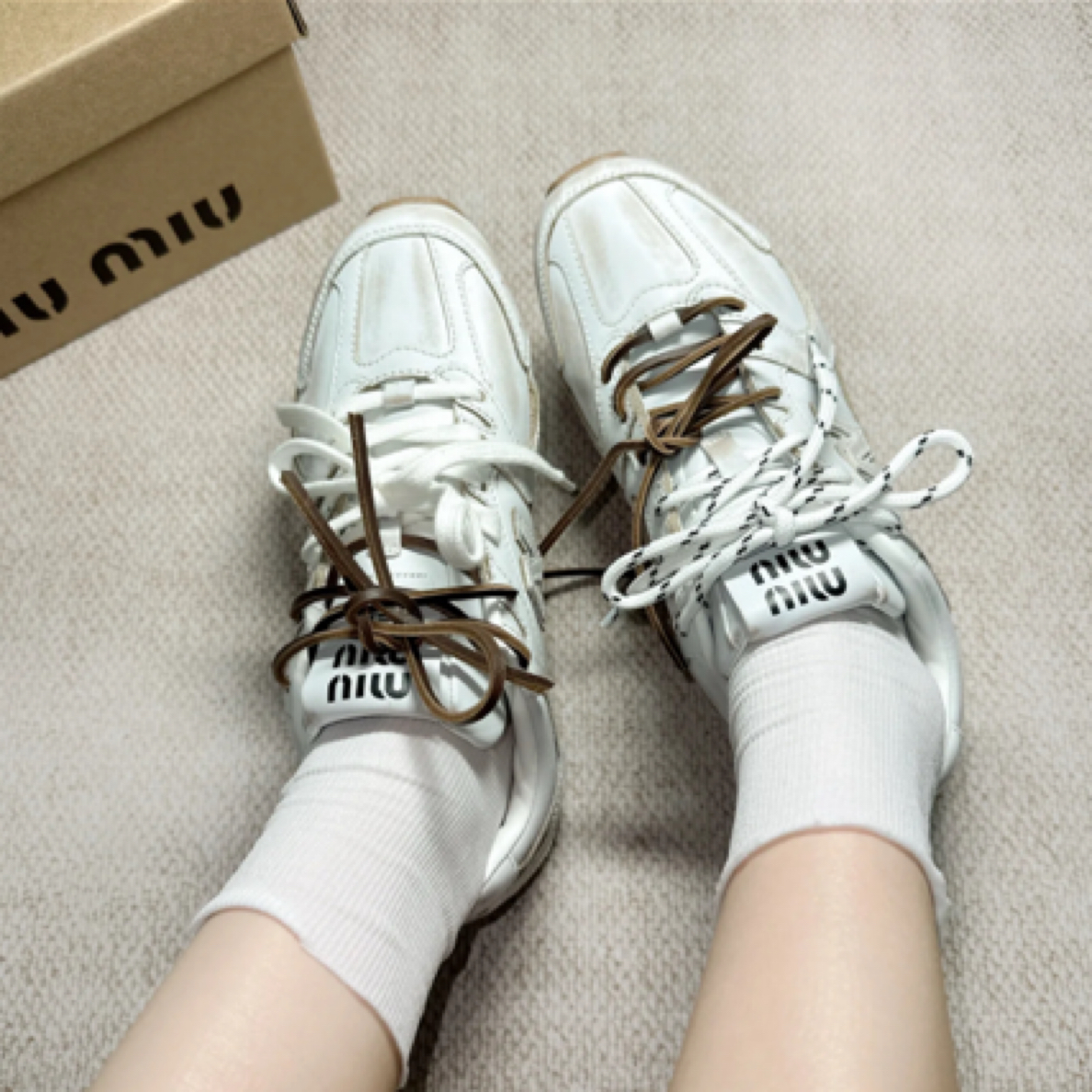 未使用 MIU MIU/缪缪 bb233 NB联名款复古做旧运动鞋 38.5码 皮革