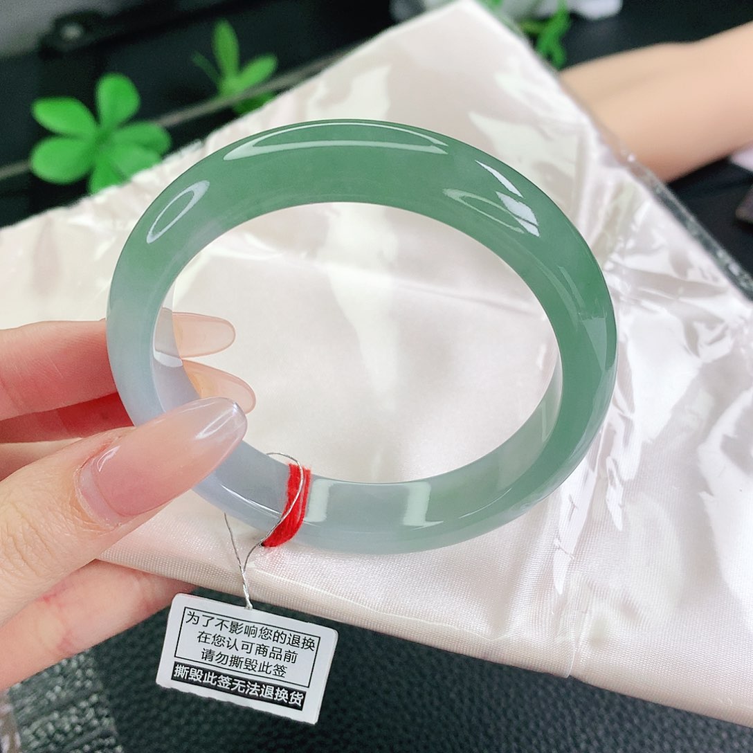 未镶嵌手镯翡翠56圈