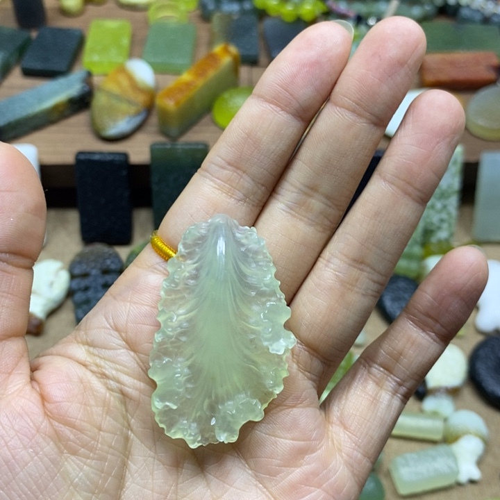浪***蛇纹石玉合金吊坠