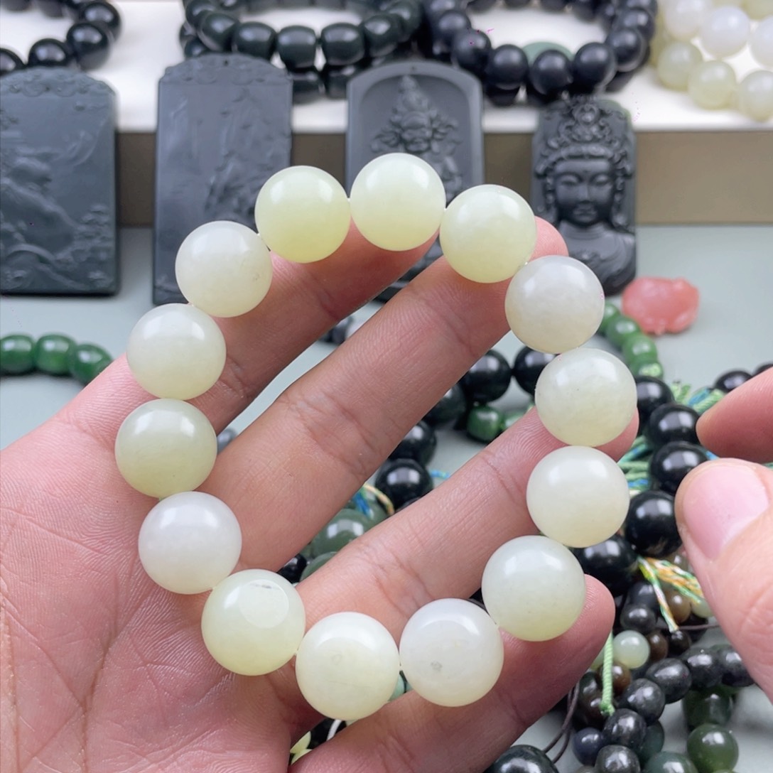 和田玉手串未镶嵌