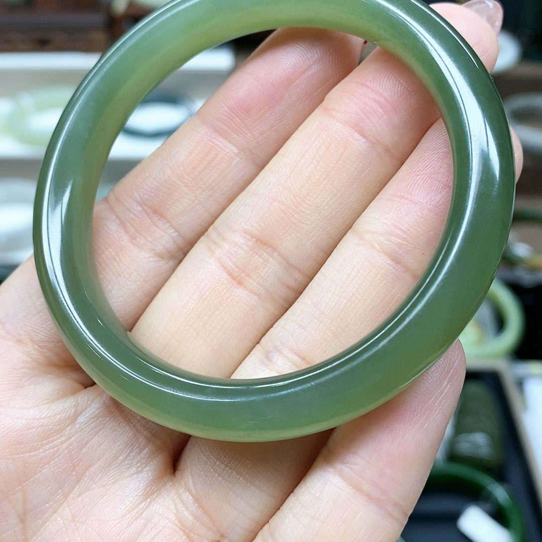 【闪购商品】和田玉手镯未镶嵌